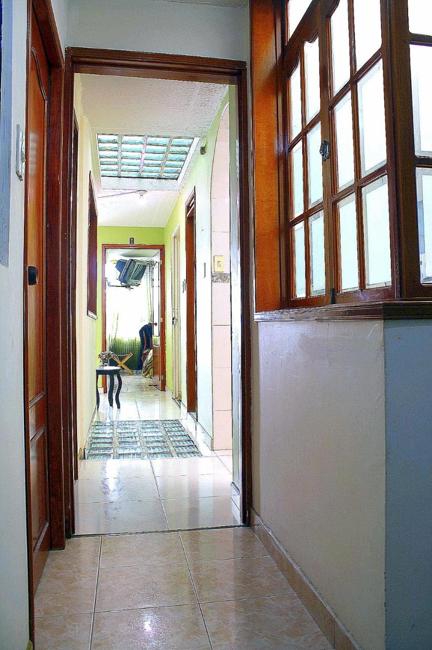 Hostel Casa Alb Bogotá Esterno foto