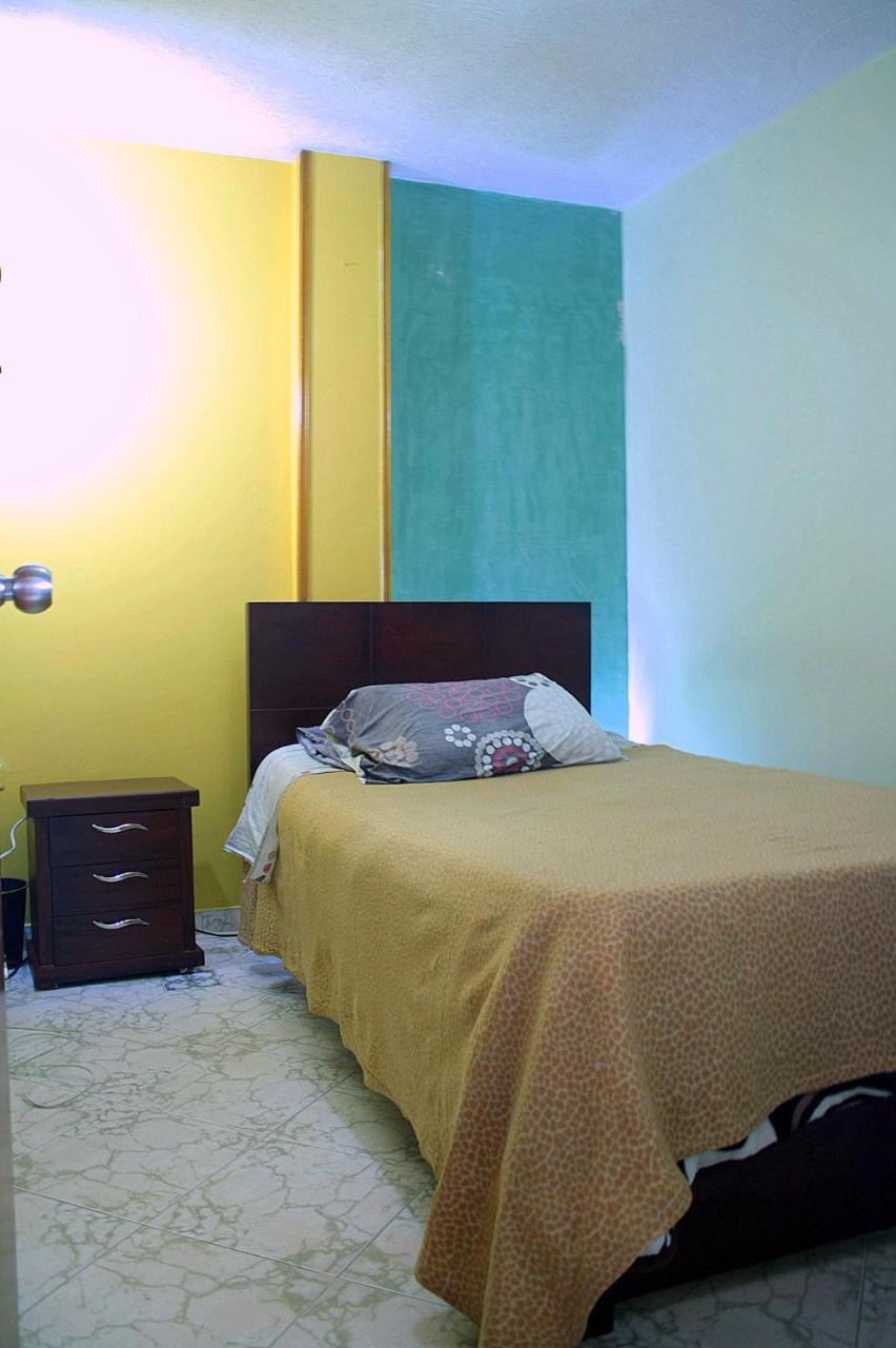 Hostel Casa Alb Bogotá Esterno foto